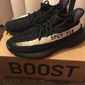 yeezy 350 core white